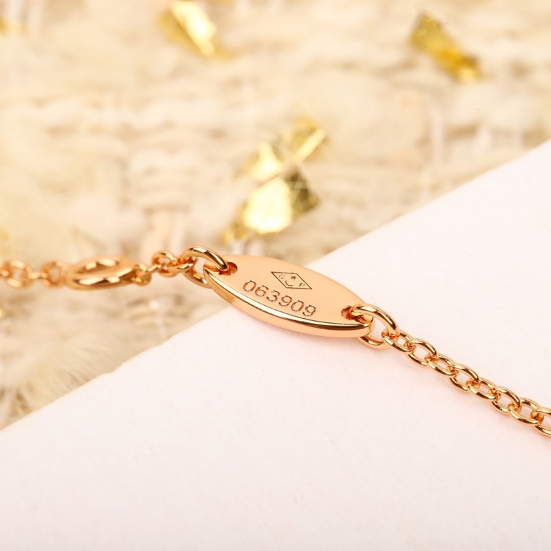 chr1st1an D10r necklaces